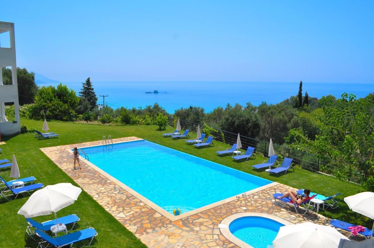 Luxury Loft Apartment With Pool - Pelekas Beach, Corfu Ngoại thất bức ảnh