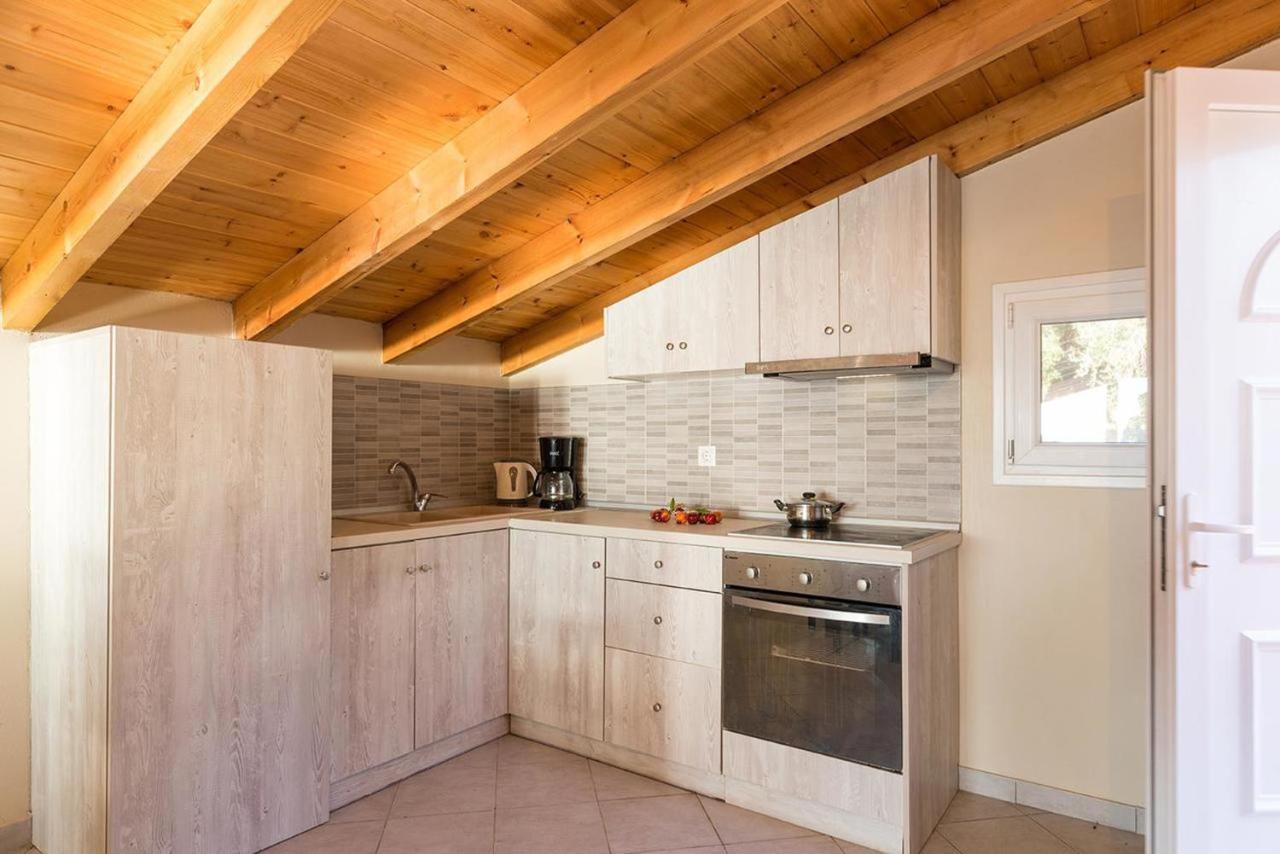 Luxury Loft Apartment With Pool - Pelekas Beach, Corfu Ngoại thất bức ảnh